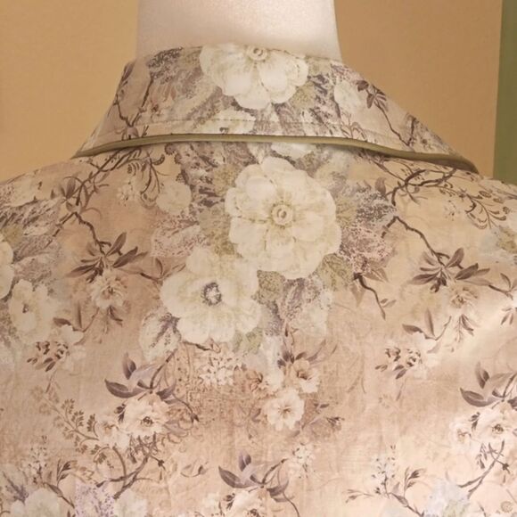 Enyro Softly Spoken Blouse. Retro. Cotton - Picture 9 of 13